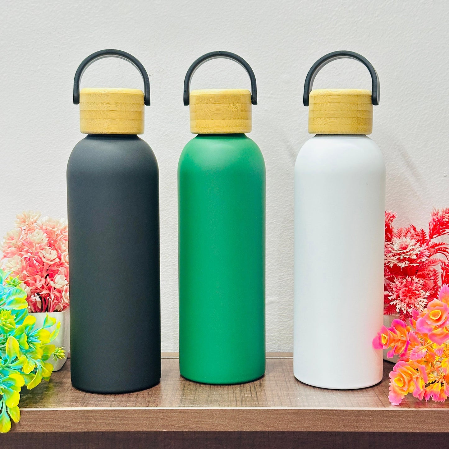 Stainless Steel Insulated Bottle – Sleek, Durable & Leak-Proof!